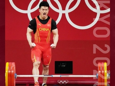 第12金！石智勇夺得举重男子73公斤级金牌