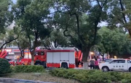 苏州酒店坍塌事故最新情况通报：8人遇难，9人失联