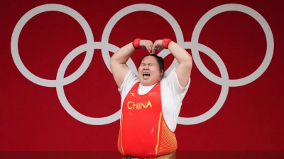 第29金！李雯雯夺得举重女子87公斤以上级金牌
