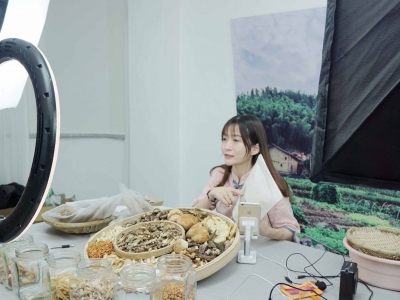 茶座丨把农村电商这把“火”烧得再旺些