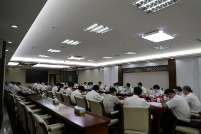 大埔县委理论学习中心组召开专题学习会 