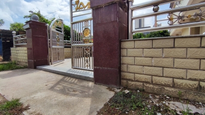 自家门口多了市政管道排水口后，院子屋子多次遭雨水倒灌！安排解决！