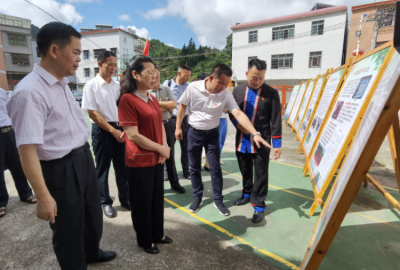 李秀英来梅调研民族宗教工作：顶级规划建设 打造样本村寨
