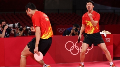 中国乒乓球男团晋级决赛！