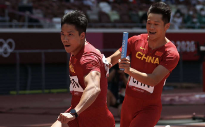 小组第一！中国队晋级田径男子4×100米接力决赛