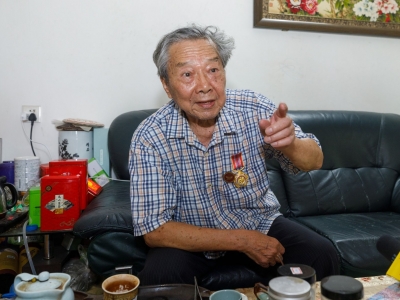 苏区梅州“忠诚颂”丨30年军旅生涯！他是游击健儿，他亲自创办电视台，他叫陈河