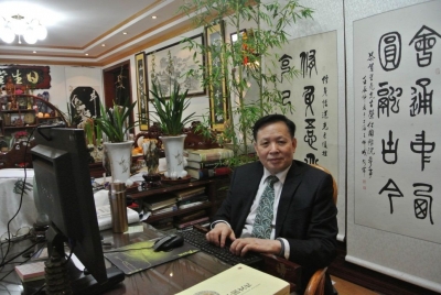 人物丨何星亮：泥瓦匠到国务院参事