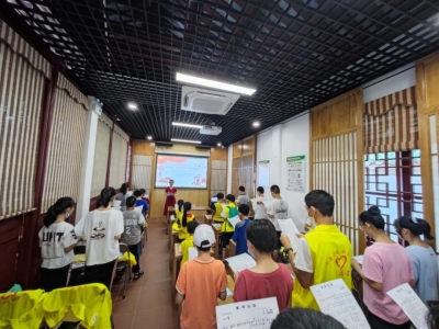 梅江区举办“强大国防，你我共筑”国防教育专题讲座