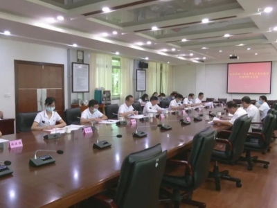 宋才华参加所在党支部专题组织生活会并讲党课