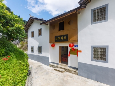 深挖“红绿”资源，推动乡村振兴！这次“红色打卡地”全媒体采风行走进梅江区明山村