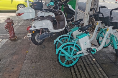 不帮“盲”反添堵！梅城部分盲道存在残缺、中断、被占用的问题...