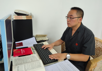 “小案也是服务群众，解决群众的‘急难愁盼’...”他，在基层法庭扎根15年！