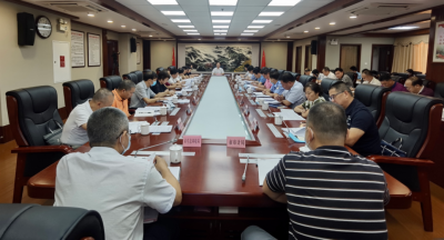 市交通运输重大项目建设总指挥部召开专题调度会：坚持问题导向 全力抓进度促投资