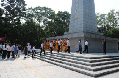 梅县区举行2021年烈士纪念日烈士公祭活动
