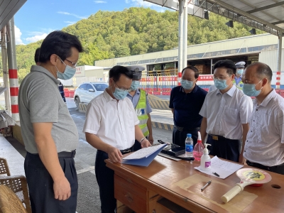 曾永祥率队到蕉岭督导疫情防控工作：树牢底线思维 抓牢抓好常态化疫情防控工作