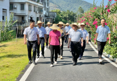 余其豹到挂点社区调研创建全国文明城市工作：坚持问题导向 提升创建水平