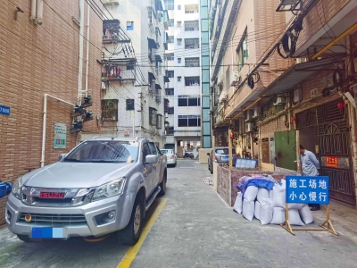 加装电梯本栋楼都同意，隔壁栋却强烈反对！咋回事？