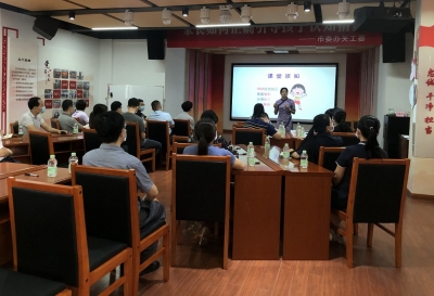 透过情绪，读懂孩子！家长“抓狂”的教育问题，这个讲座支招啦~