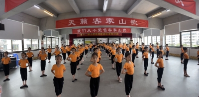 阳光雨露 哺育新苗！梅州文旅部门持续擦亮客家山歌“进校园·育新苗”活动品牌  