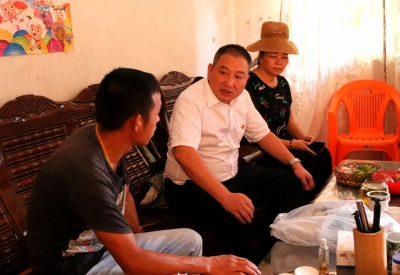 我在“驻镇帮镇扶村”一线！来听五华华城驻镇帮扶工作队队长胡晓明深入田间地头的故事