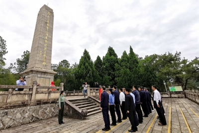 广东中烟工业有限责任公司一行来梅调研：加强友好合作共推苏区振兴发展