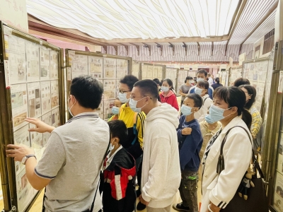 赏邮票学党史！第14届省集邮展览“童心向党日”主题活动，很受学生欢迎哦