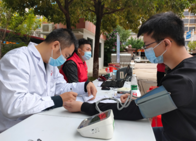 为生命助力！梅县区卫健系统开展无偿献血活动