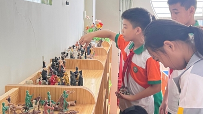 城事丨内心世界在沙盘上呈现！三角镇中心小学摸索出一条教育新路子