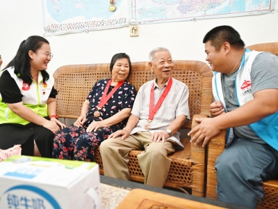 八角亭丨让尊老敬老更具时代温度