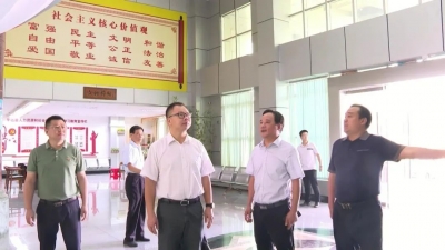 周小勇到平远县人社局和医保局调研