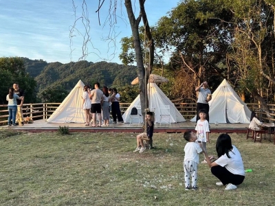 城事丨梅江乡村游上新 户外露营成爆款