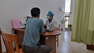 “节”尽所能！梅城推行电子化就诊、绿色办公