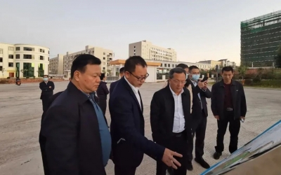 省政府发展研究中心调研组一行到平远县调研工作