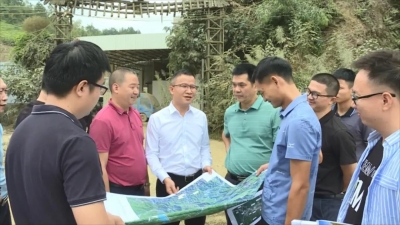 罗达祥调研乡村振兴、公路建设和园区建设工作