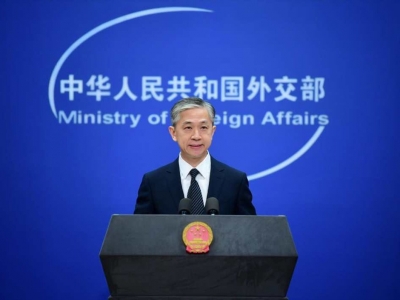 美报告称美军核潜艇在南海是撞上海底山，外交部回应