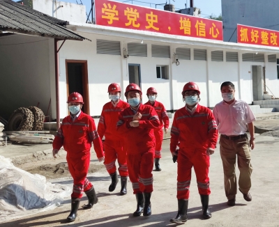 陈金銮督导检查非煤矿山安全生产工作并召开全市贯彻落实国务院安委会督导检查发现问题隐患整改工作推进会