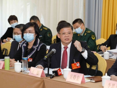 各阶层党代表热议市第八次党代会报告提出的新发展理念：蓄势谋发展 笃行谱新篇