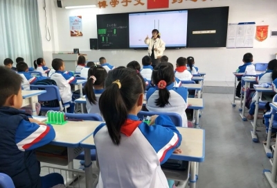 Battle一下？交流一下？兴宁市小学第一组分片教研活动在这里举行