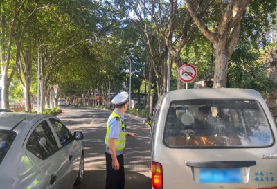 别再“哔哔”了！梅州交警半年查处乱鸣喇叭违法行为897起