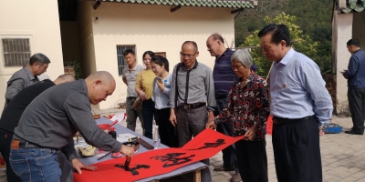 文艺表演送下乡 党史学习入人心！梅县民间文艺工作者走进梅南水美村