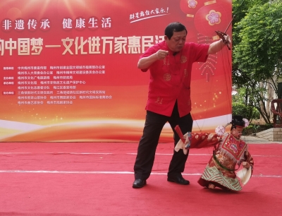 非遗传承，健康生活！传统非遗项目展演走进梅江区三角镇墟镇社区