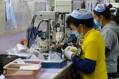 梅江区外贸经济逐步回稳向好，前10月进出口额同比增长逾14%