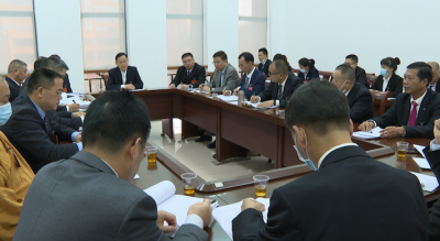 洪国华到福兴刁坊、永和径南两团与人大代表热议《政府工作报告》