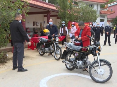 五华龙村：摩托车驾驶证“送考下乡” 便民服务“零距离”