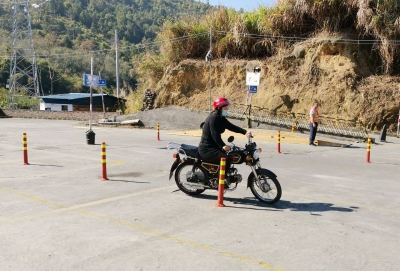 直击考场！梅州首场摩托车“送考下乡”活动在五华双华镇开展