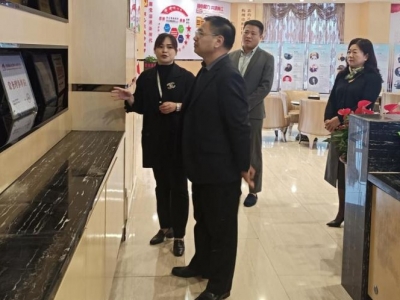 曾小喜走访区人大常委会组成人员  勉励大家在充分履职中体现人民代表大会制度的优越性