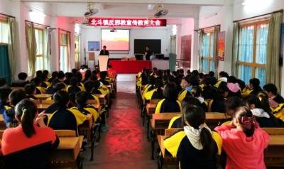 课堂讲解+发放宣传品，丰顺县织密基层防范邪教侵害的“防护网”！