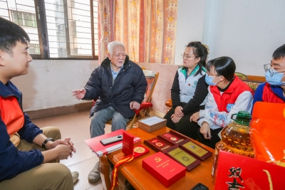 不忘峥嵘岁月！梅江区退役军人事务局开展致敬老兵“八个一”微公益活动