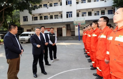 朱少辉检查县森林消防大队应急备战情况：练就过硬本领打赢应急突发硬仗