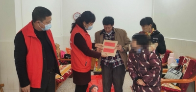 《12岁贫困女孩脊柱侧弯》报道引发社会爱心汇聚！谢紫婷前往广州作进一步检查